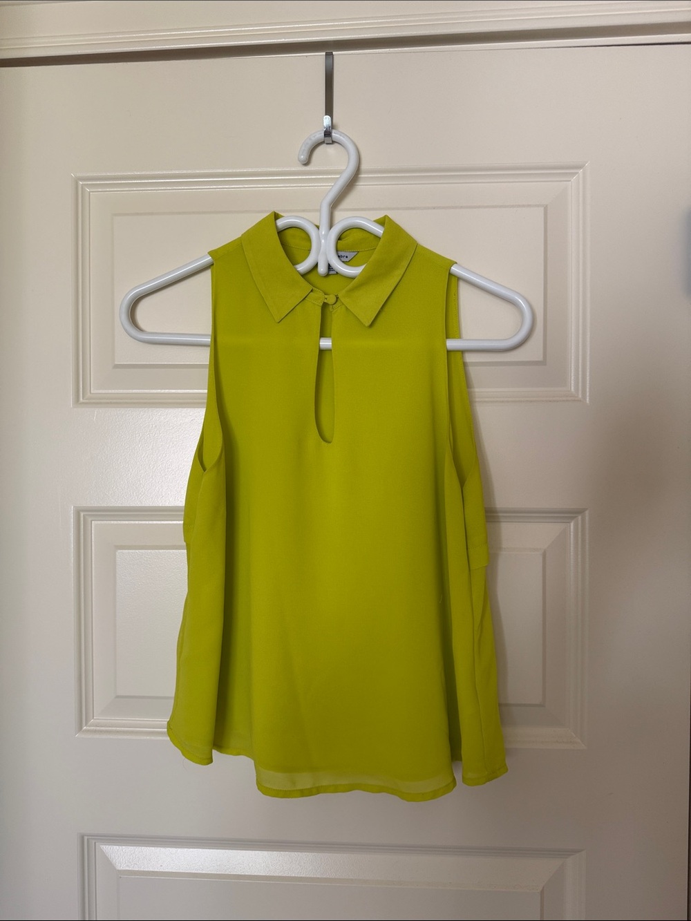 Naked Zebra Lime Sleeveless Collared Keyhole Blouse